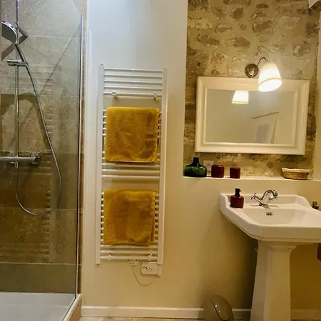 La Maison Bed & Breakfast 3*